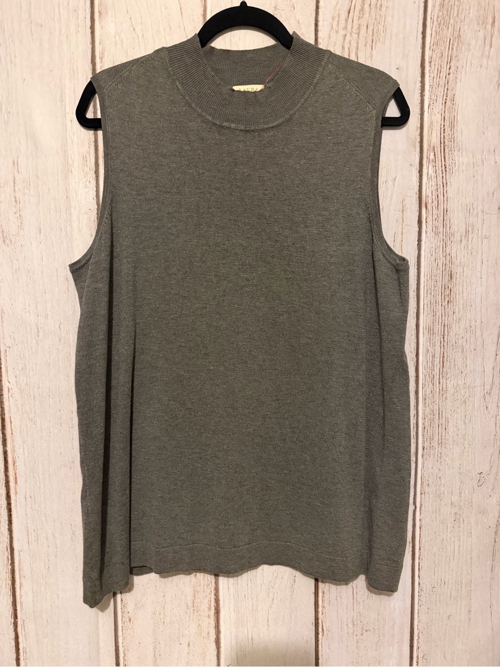 Laura Mock Neck Sleeveless Sweater Size 1X Grey Knit Top